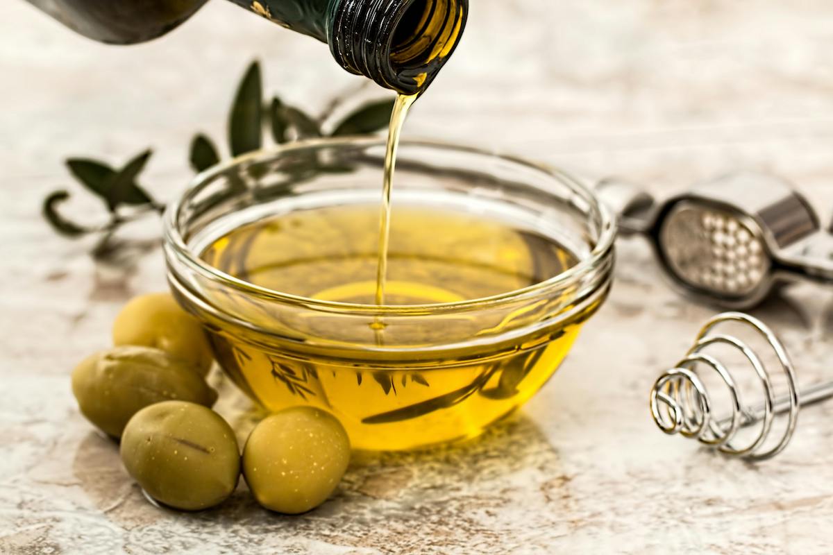 
		¿Es bueno el aceite de oliva? Todo sobre esta grasa saludable (y cómo utilizarla en tu cocina)