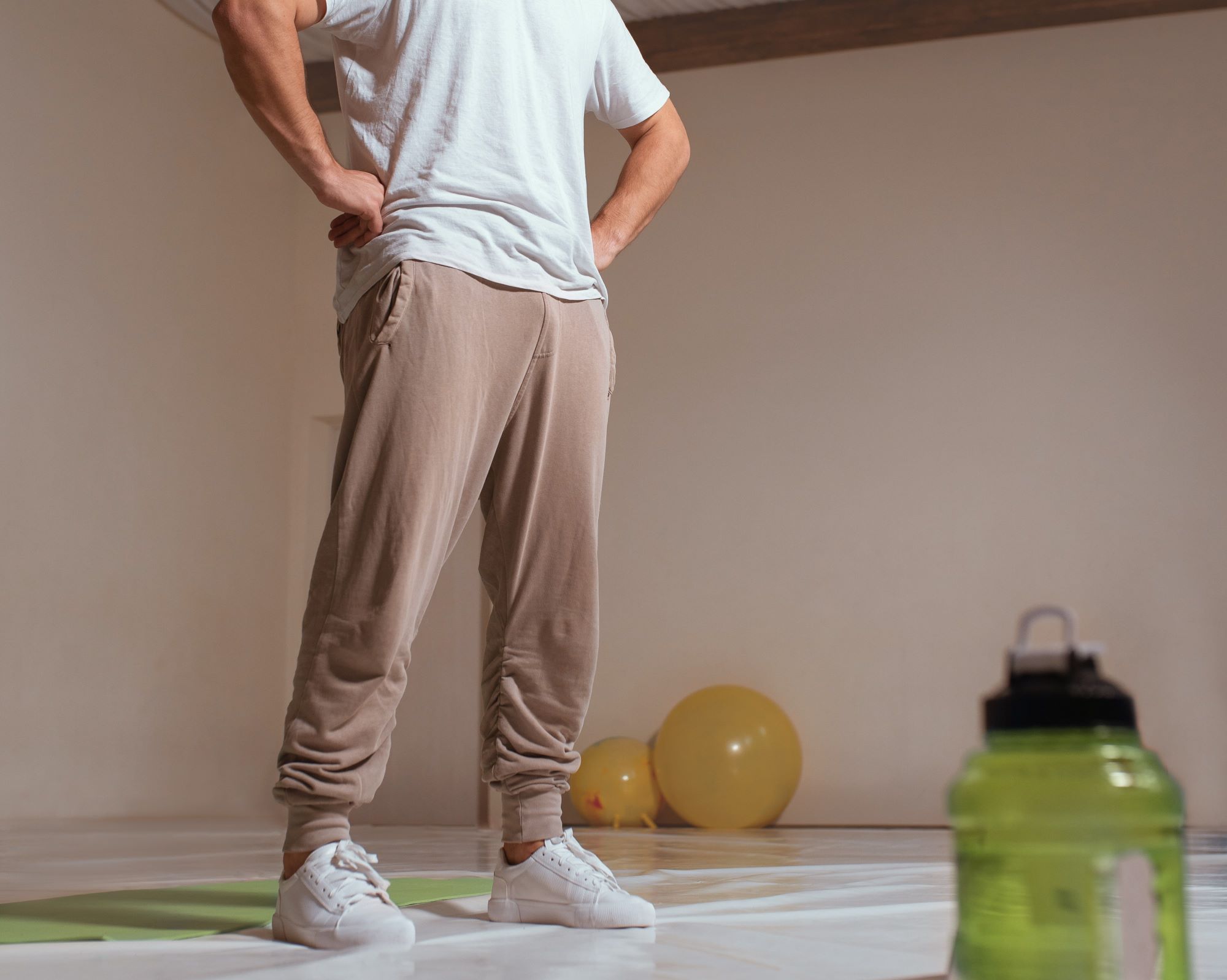 Pantalones de chándal y joggers cuál es la diferencia 2024