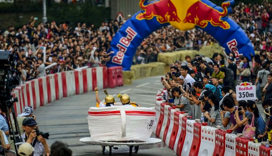 red bull autos locos