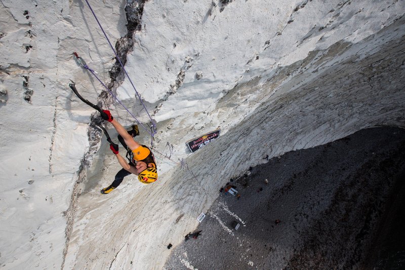 Red Bull White Cliffs 2015: escalada extrema