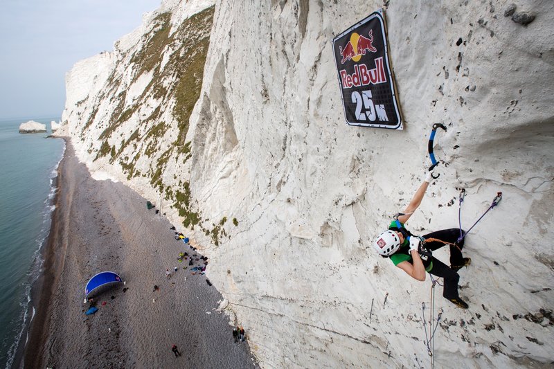 Red Bull White Cliffs 2015: escalada extrema