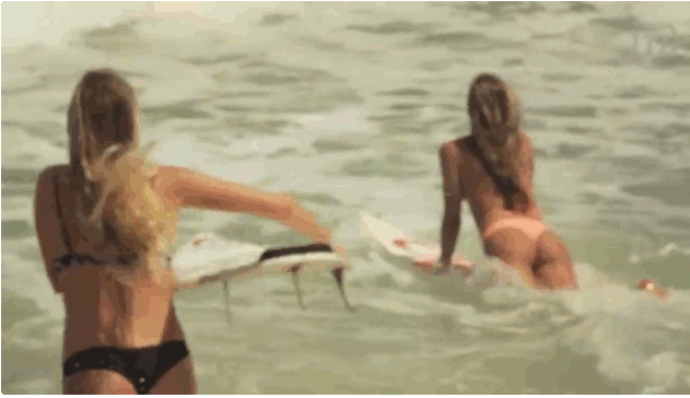 gifs reinas del surf