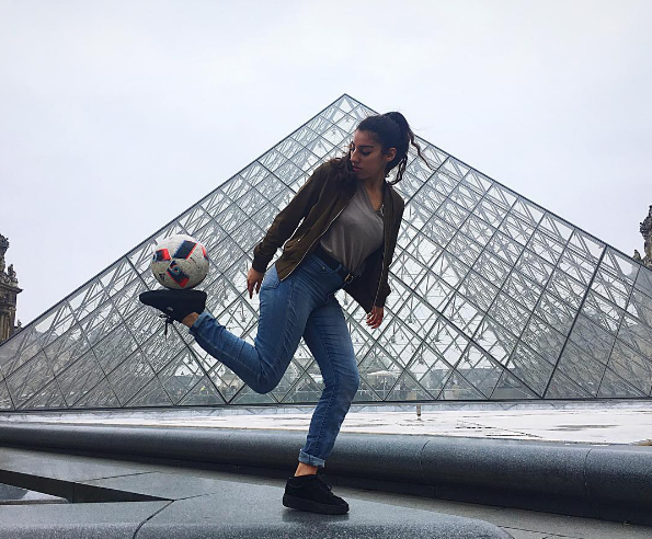 Lisa Zimouche, campeona de freestyle fútbol 