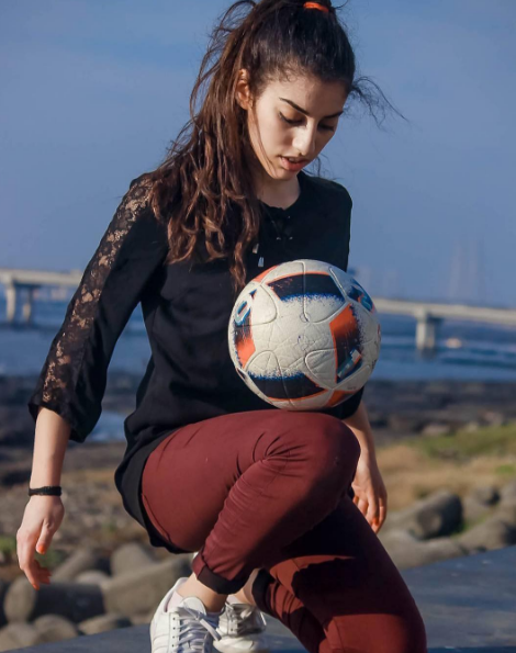 Lisa Zimouche, campeona de freestyle fútbol 