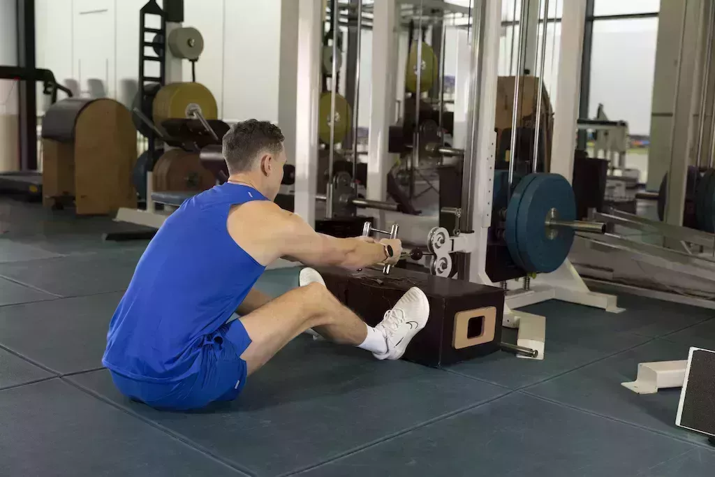 Entrenamiento de fuerza y potencia para la parte superior del cuerpo del atleta olímpico Joe Clarke