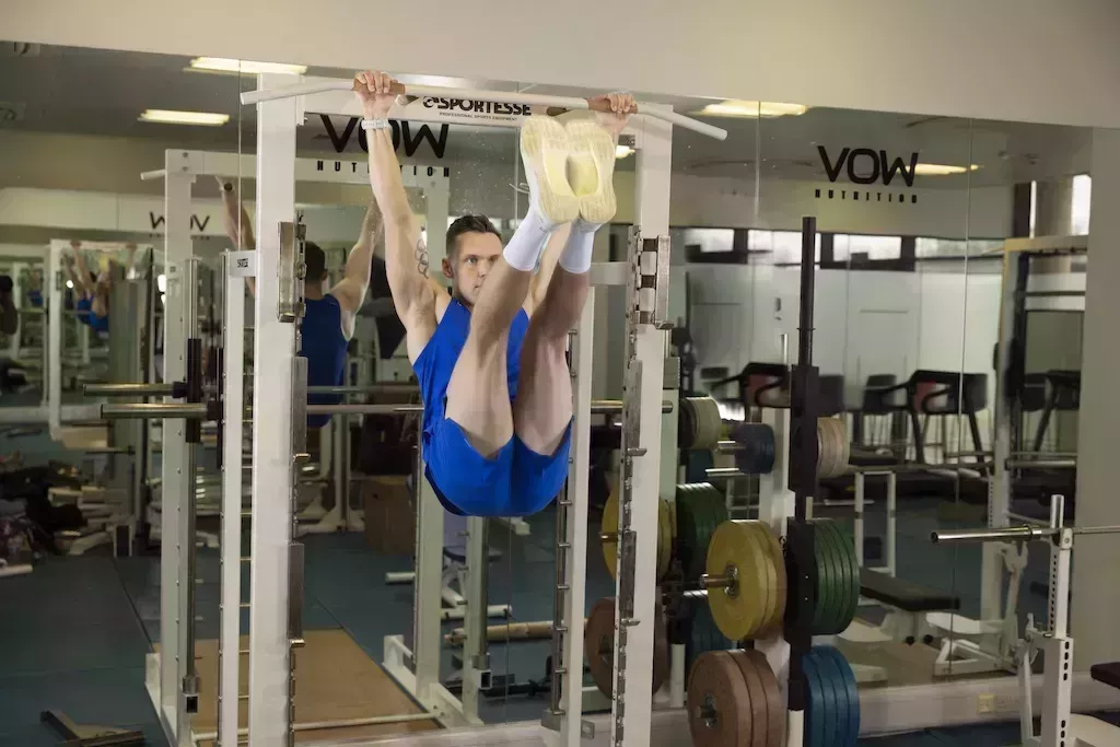 Entrenamiento de fuerza y potencia para la parte superior del cuerpo del atleta olímpico Joe Clarke