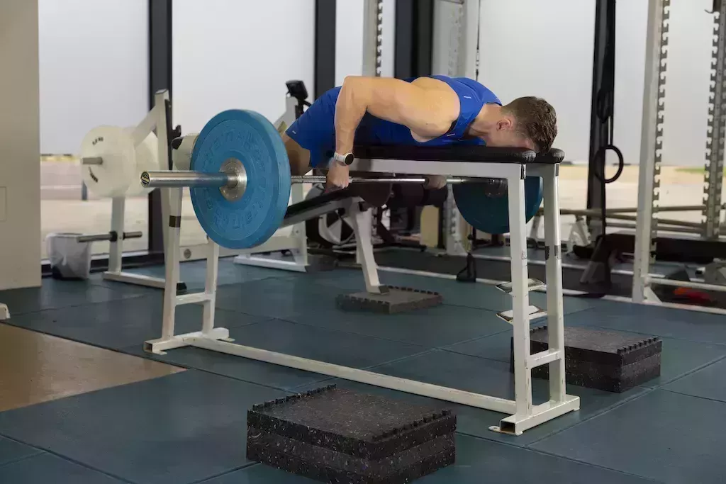 Entrenamiento de fuerza y potencia para la parte superior del cuerpo del atleta olímpico Joe Clarke