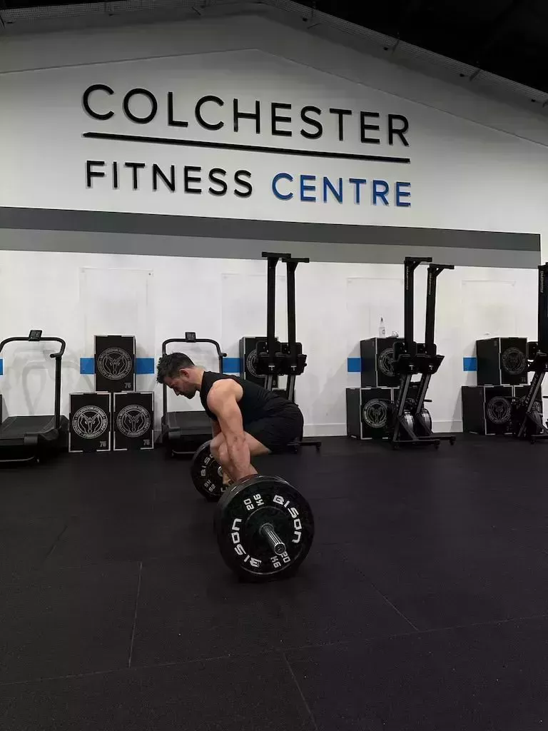 Forja tu fuerza funcional con este entrenamiento para forzudos