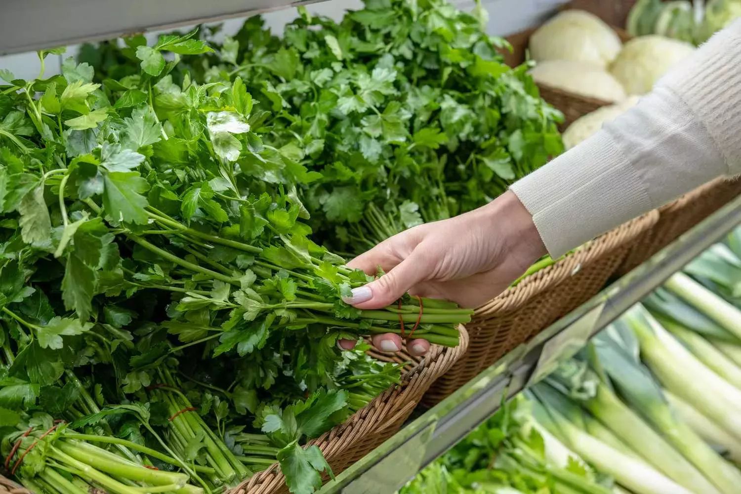 Los 10 Alimentos Que Debes Comer Para Tener Unos Ojos Sanos 2024 Cortaporlosano 1461