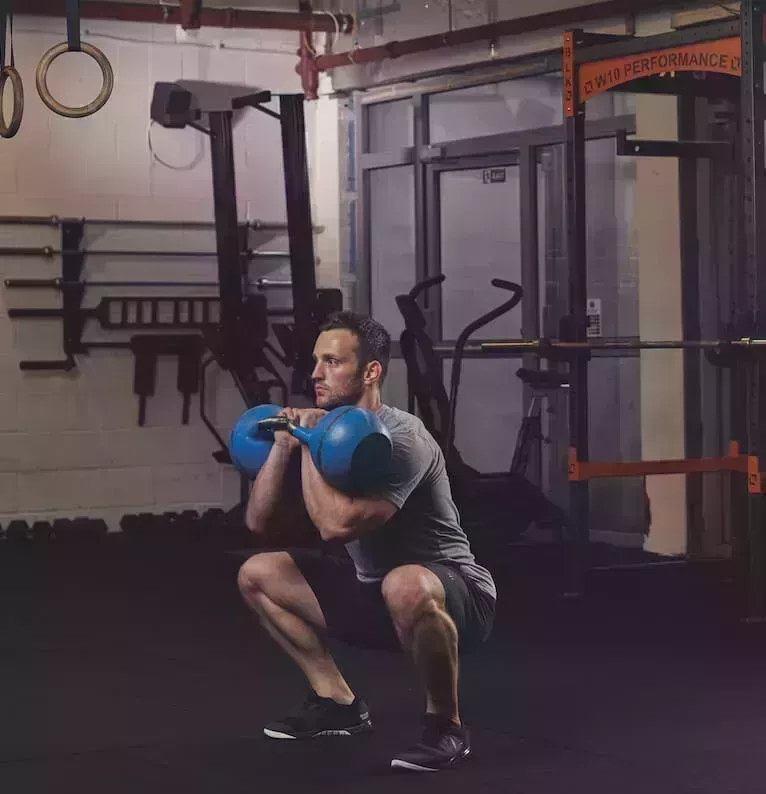 Los mejores ejercicios con kettlebell para cada parte del cuerpo