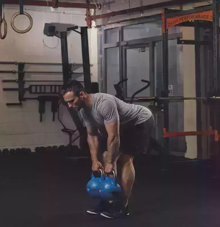 Los mejores ejercicios con kettlebell para cada parte del cuerpo