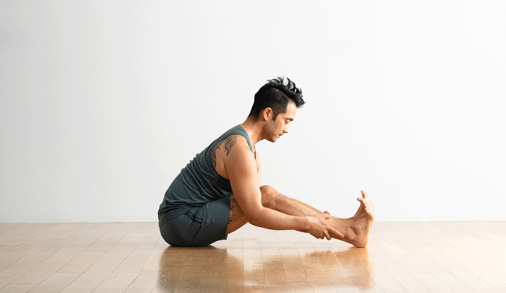 Una práctica de yoga de 20 minutos para olvidarse de la jornada laboral