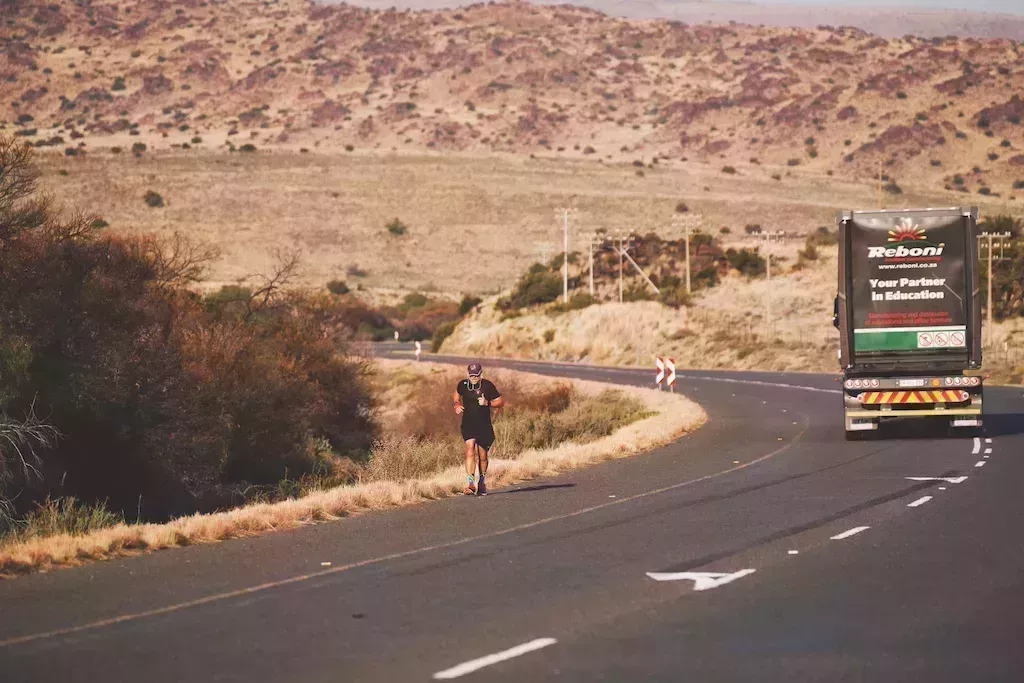 Hablé con el hombre que acaba de correr a lo largo de África (no, ese no)