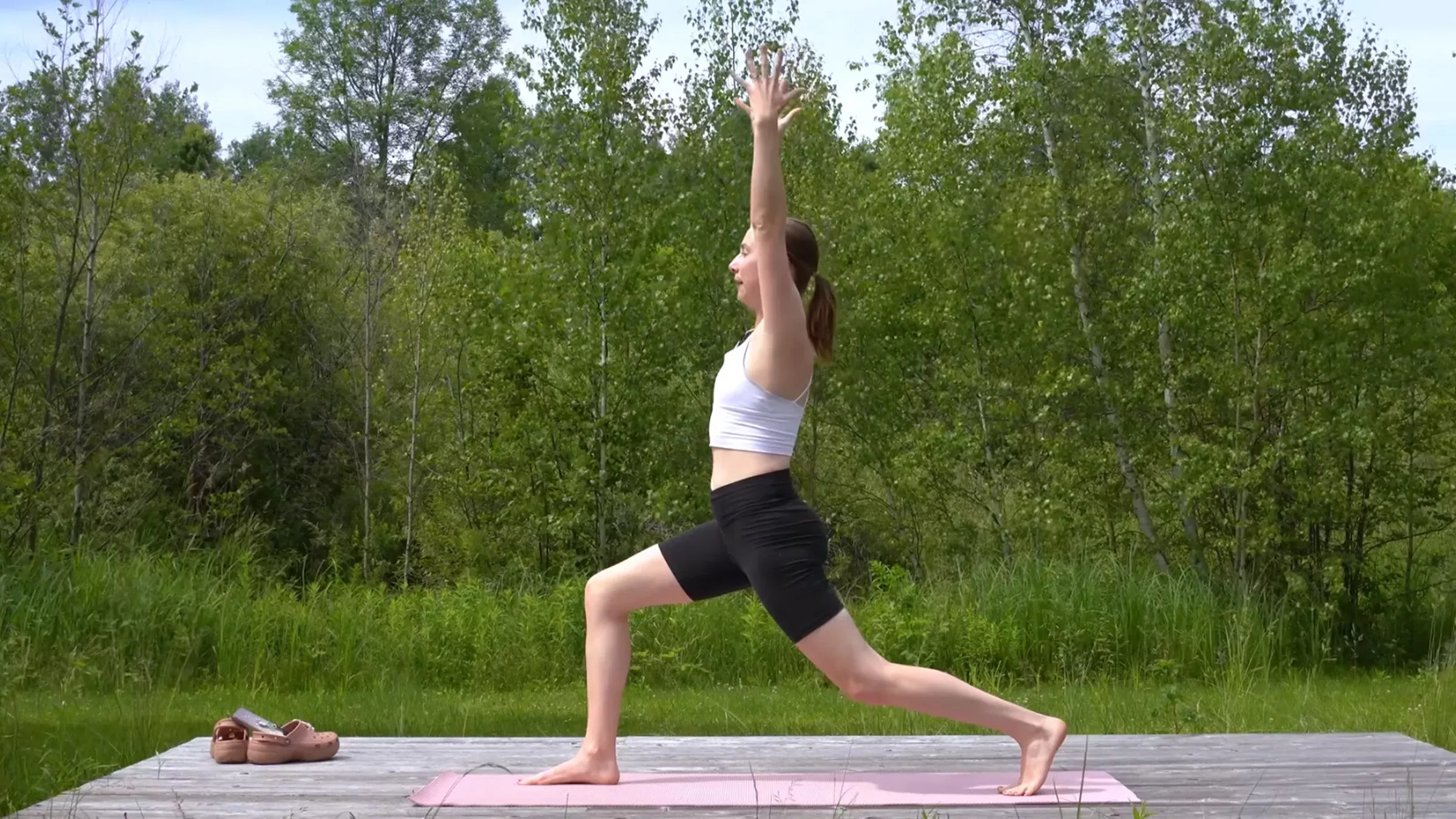 15 minutos de yoga matutino (y ejercicio para todo el cuerpo) para empezar el día