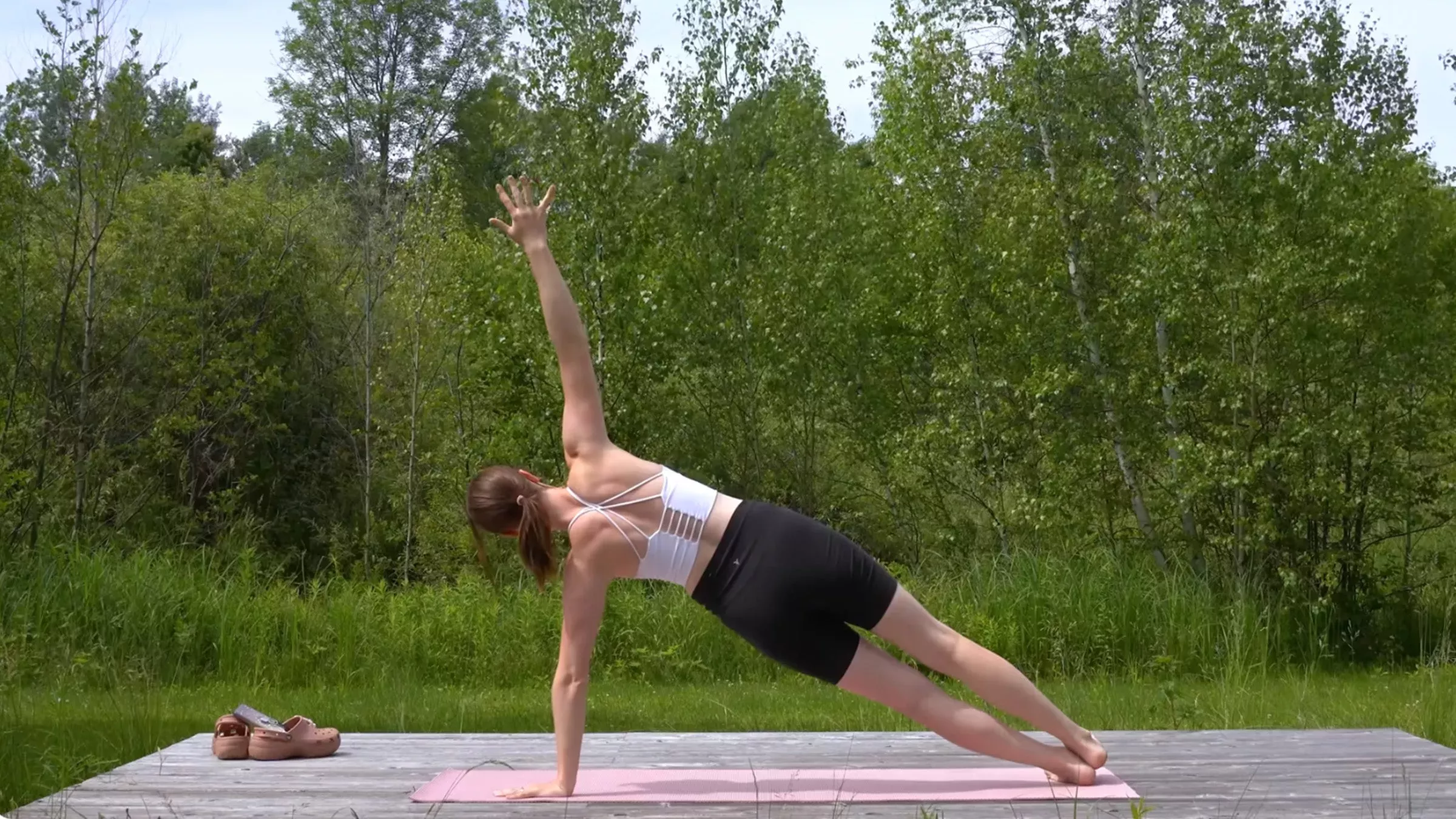 15 minutos de yoga matutino (y ejercicio para todo el cuerpo) para empezar el día