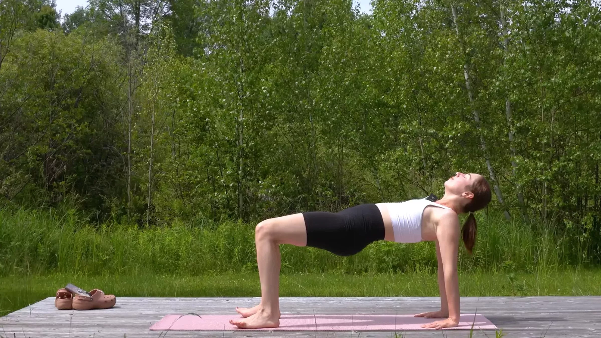 15 minutos de yoga matutino (y ejercicio para todo el cuerpo) para empezar el día