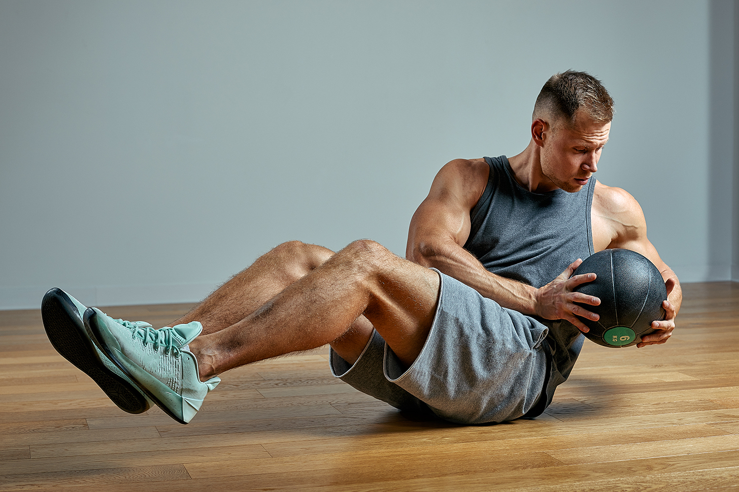 
		Cómo fortalecer los abdominales con los giros rusos