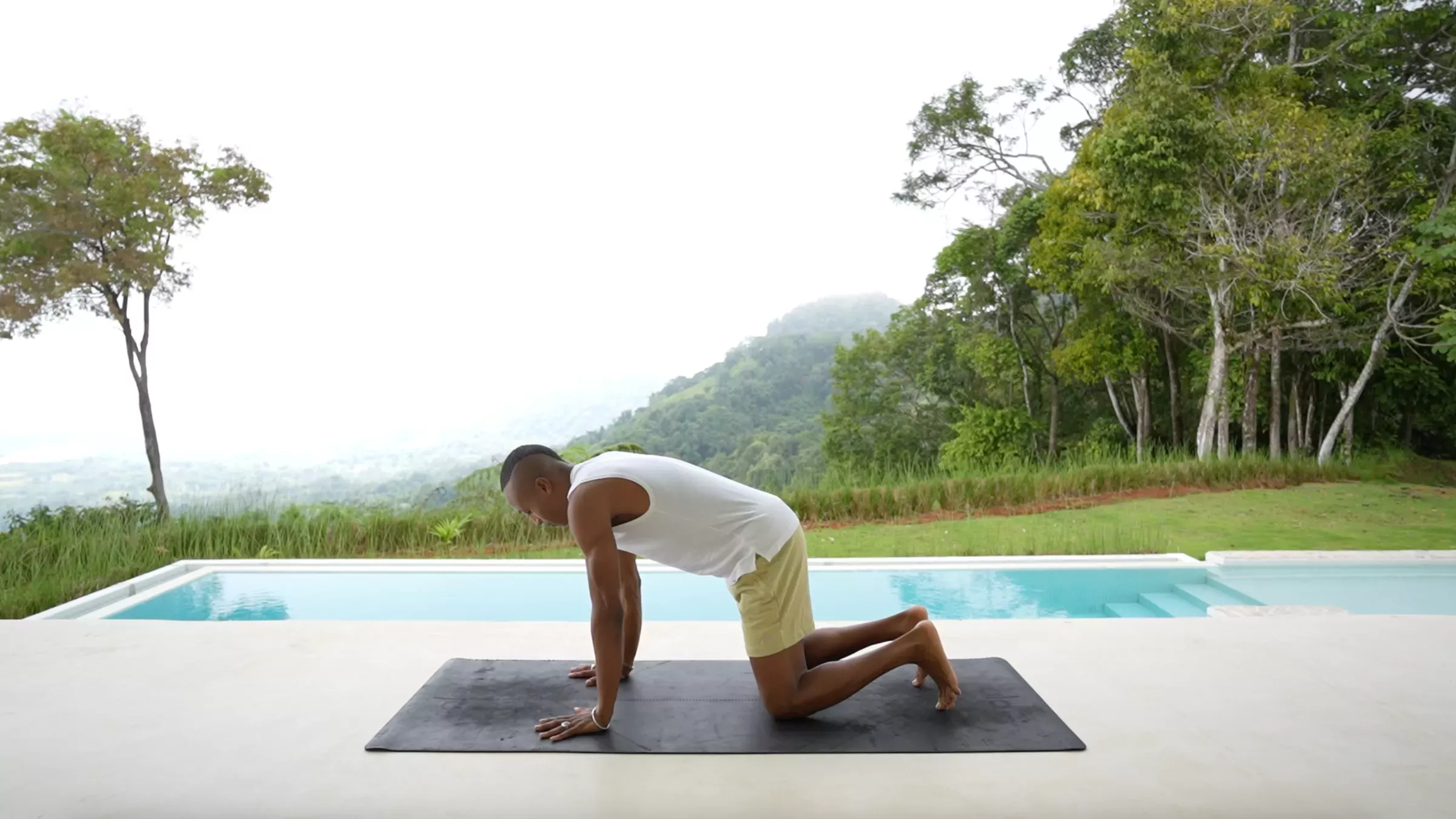 ¿Te sientes lento? Este flujo de yoga energizante pondrá en marcha tu vitalidad.