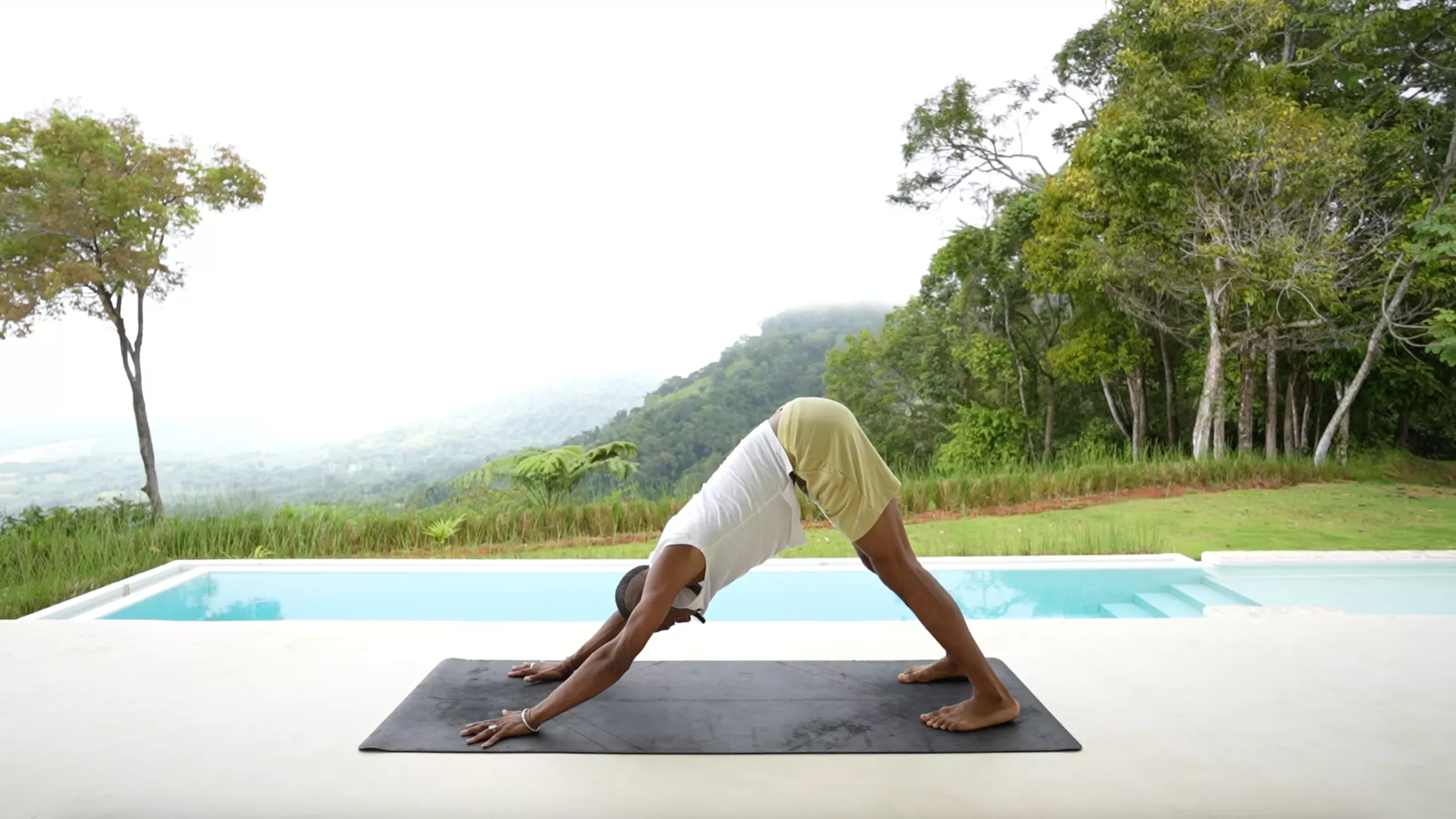 ¿Te sientes lento? Este flujo de yoga energizante pondrá en marcha tu vitalidad.