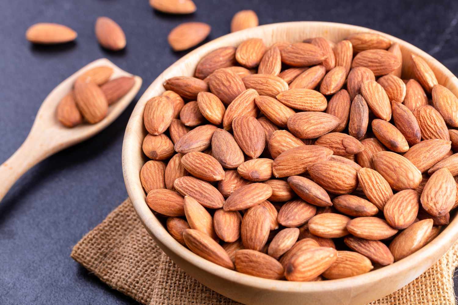 10 Nueces que Puedes Comer para Aumentar Tu Ingesta Diaria de Proteínas