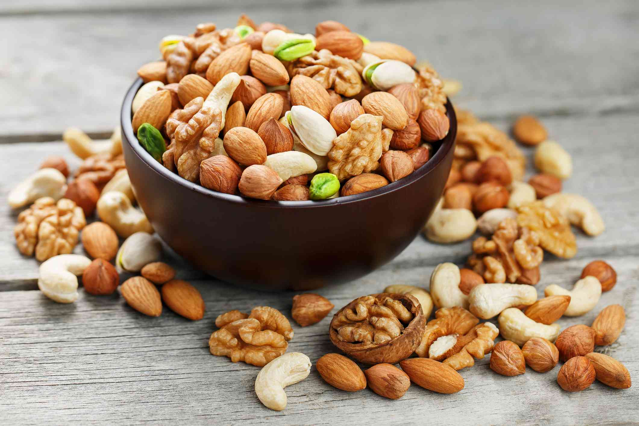 10 Nueces que Puedes Comer Para Aumentar Tu Ingesta Diaria de Proteínas