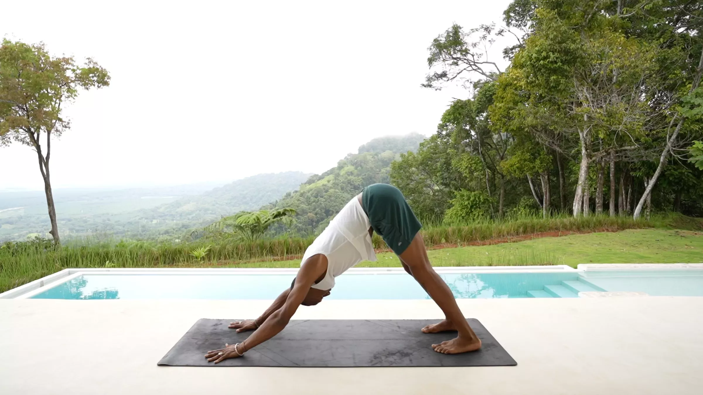 Este sencillo flujo de yoga ayuda a restablecer la mente y el cuerpo