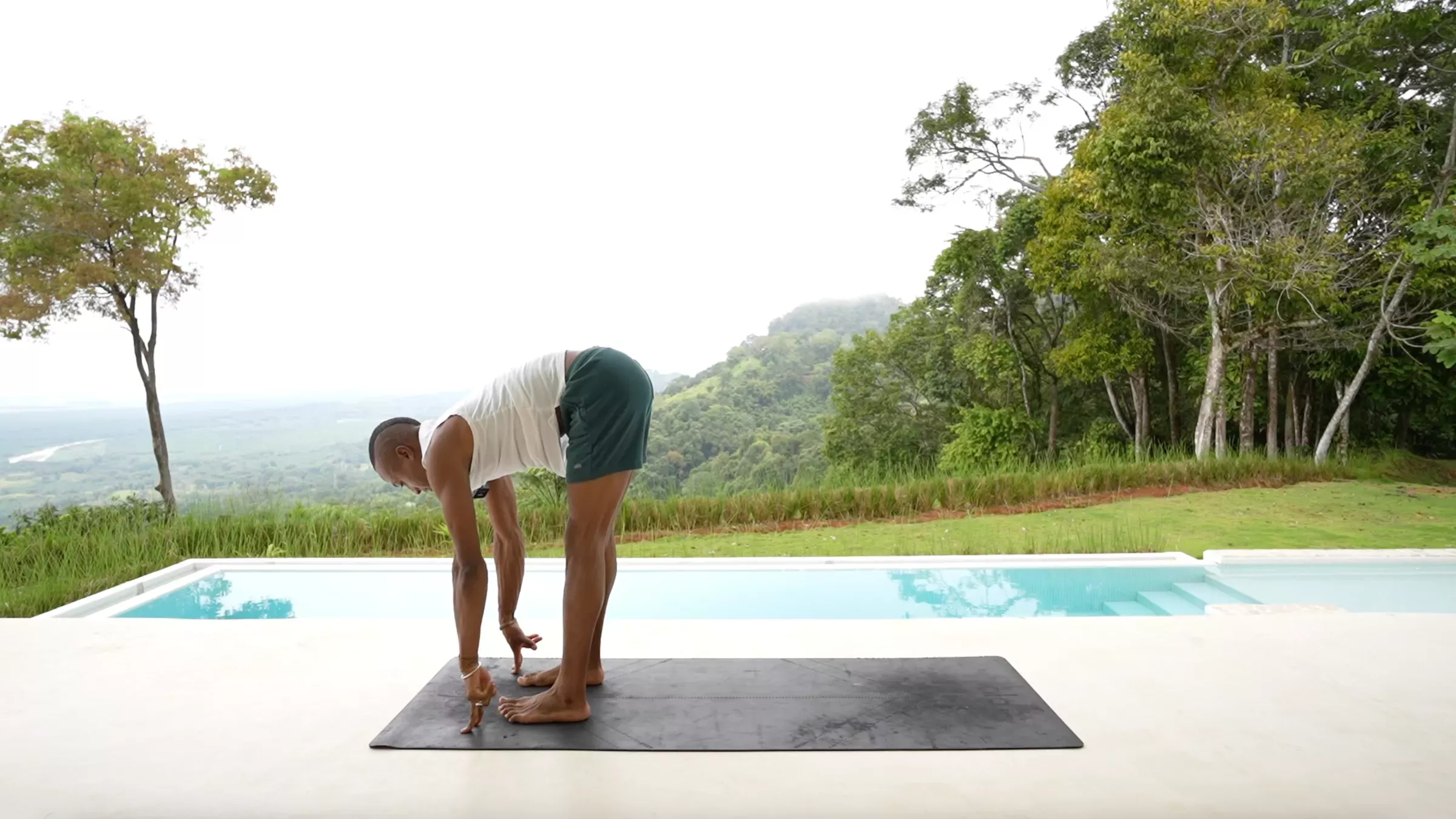 Este sencillo flujo de yoga ayuda a restablecer la mente y el cuerpo