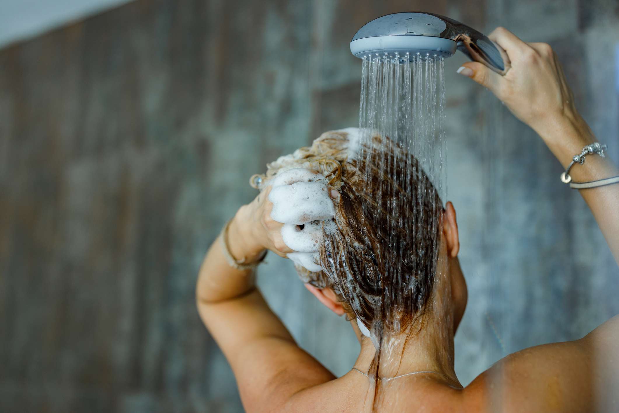 ¿Es seguro usar bicarbonato de sodio en el cabello?