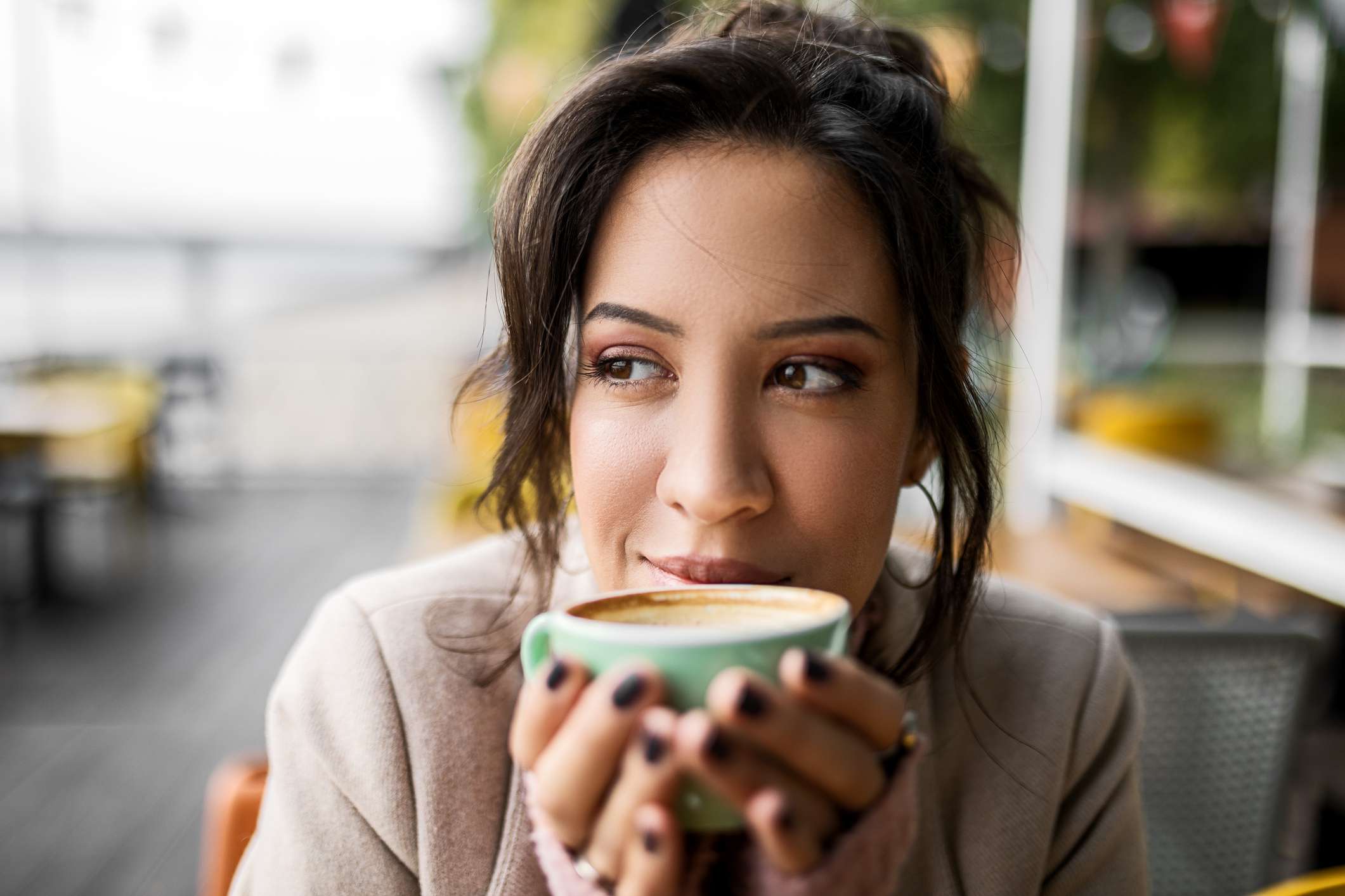 ¿Está tu taza diaria de café deshidratándote?