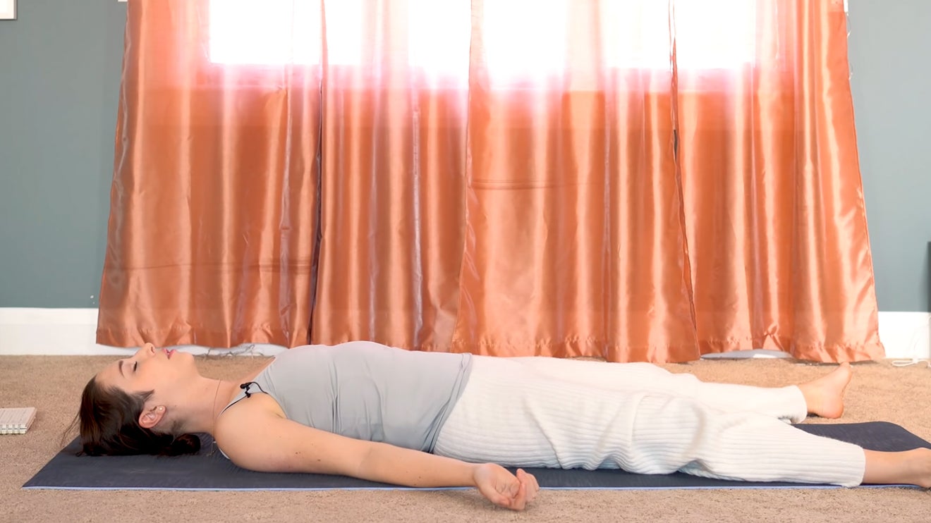 Una Práctica de Yin Yoga para Establecer Intenciones en el Nuevo Año