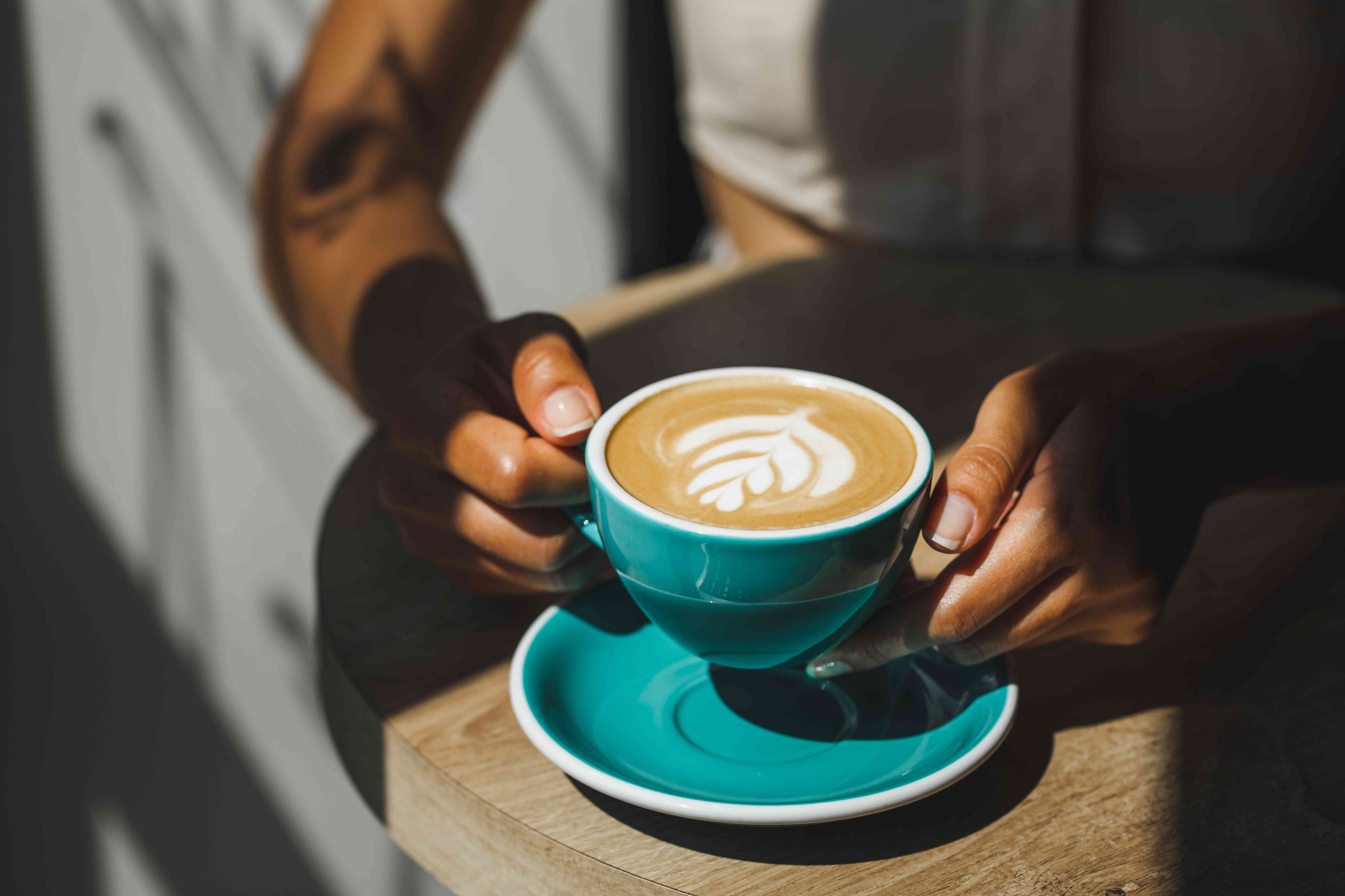 Cómo el café podría cambiar tu intestino, según una nueva investigación