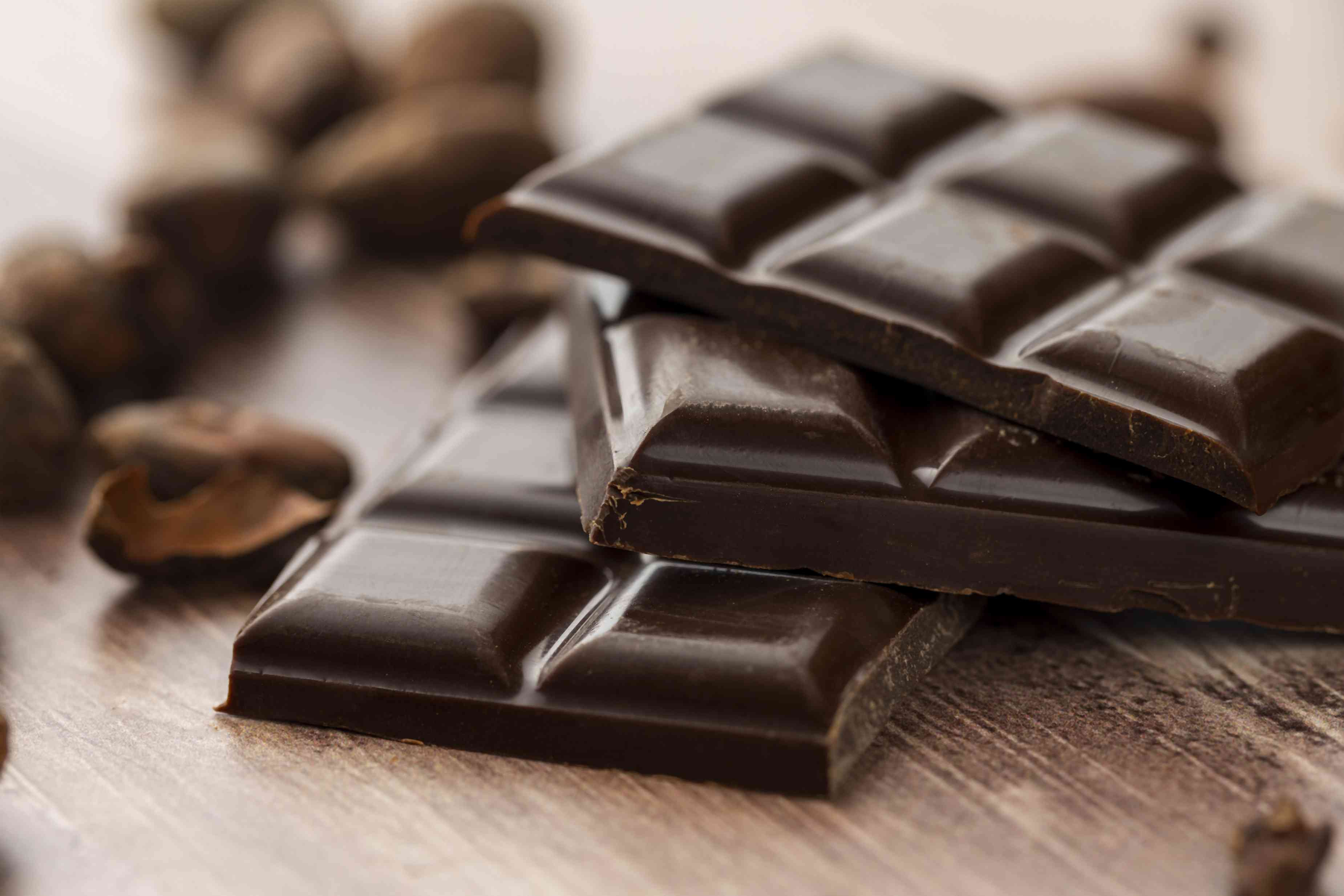 Un Estudio Encuentra un Sorprendente Beneficio para la Salud al Comer Chocolate Negro Cada Semana