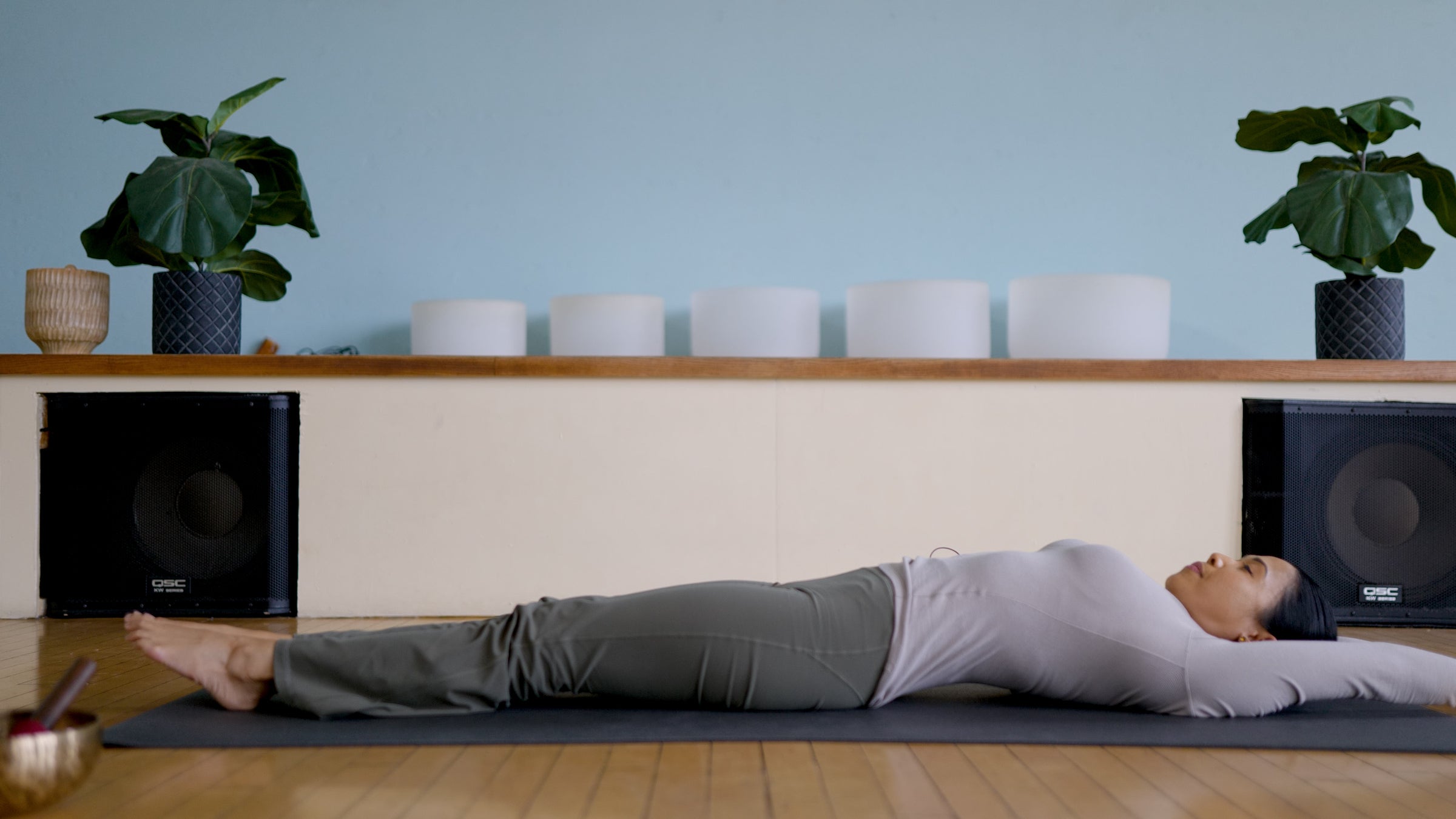 Una Fluidez Rápida de Yoga para Ayudarte a Reducir la Velocidad