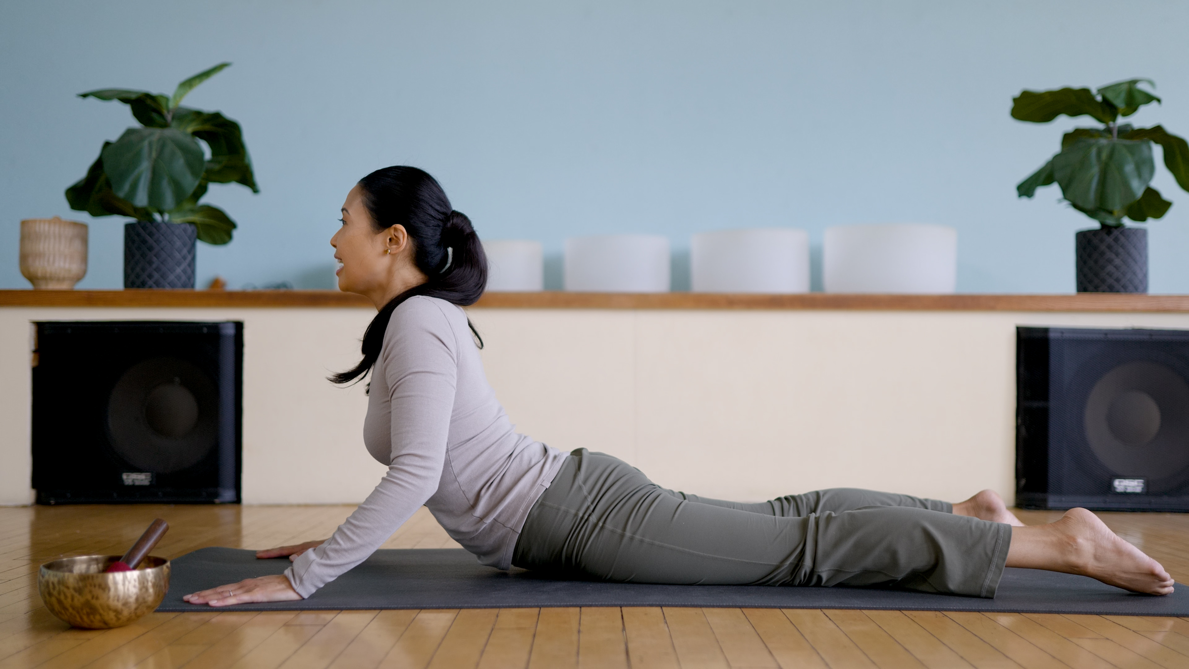 Una Fluidez Rápida de Yoga para Ayudarte a Reducir la Velocidad