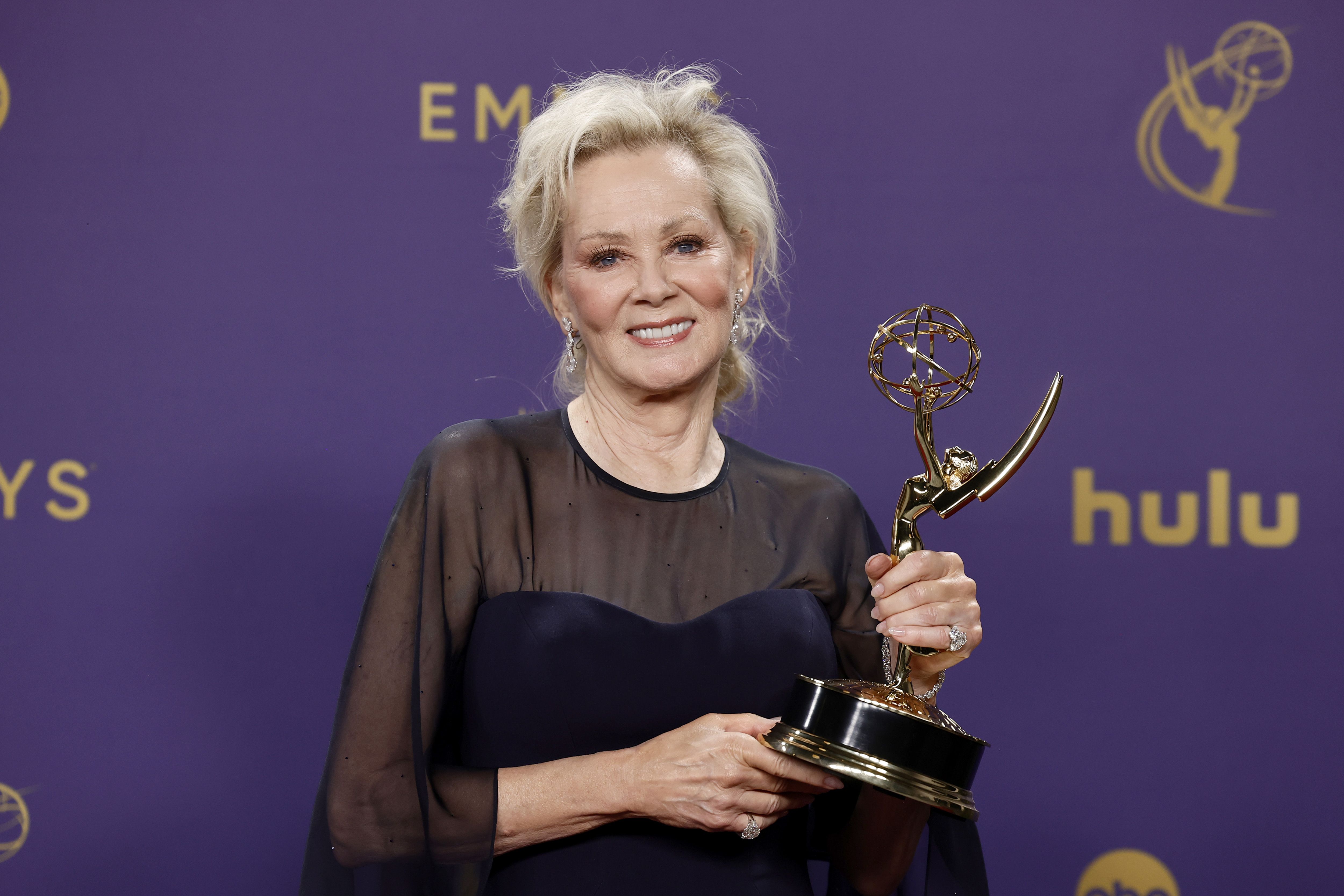 La cirugía de corazón de Jean Smart podría haber desviado la temporada 3 de ‘Hacks’—Pero ella no lo permitiría