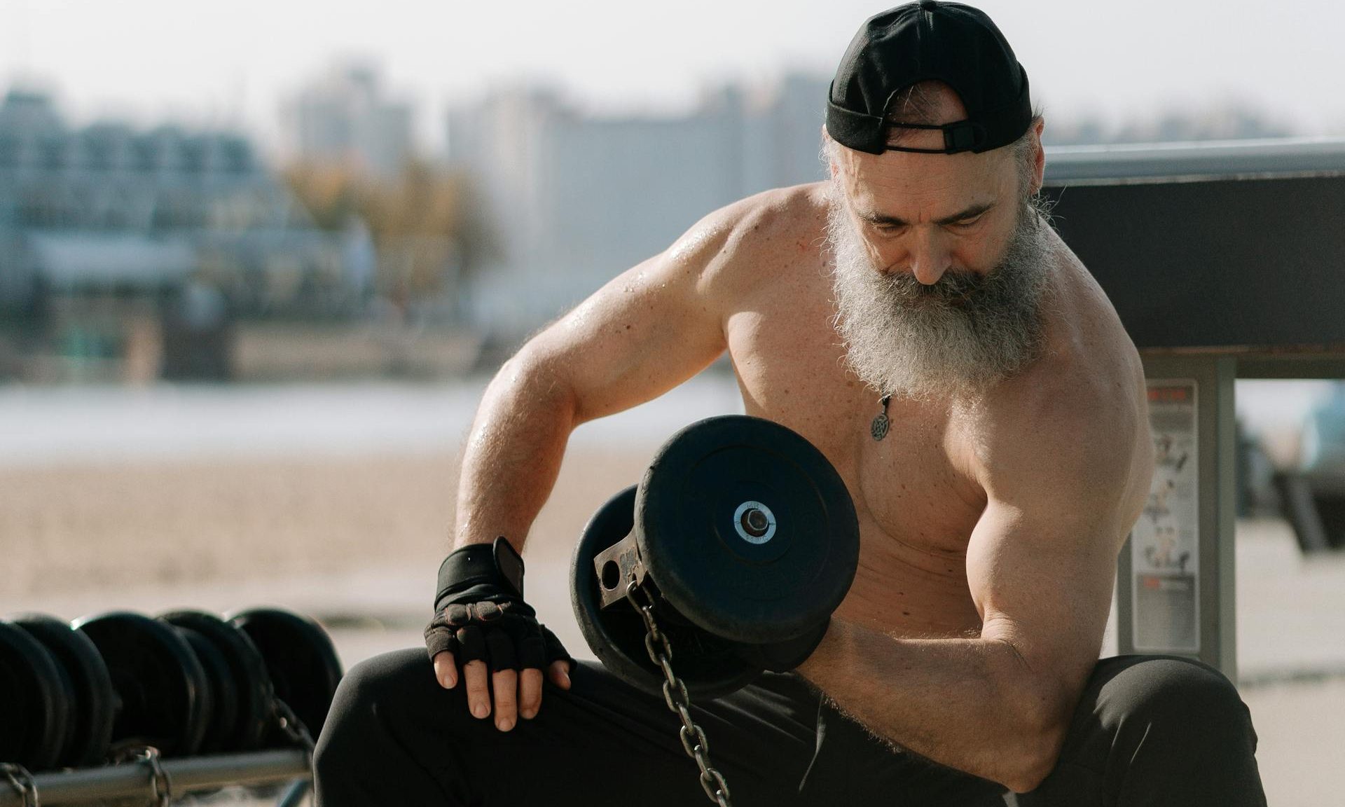 ¿El entrenamiento de fuerza y el cardio apoyan la salud cerebral en la vida posterior? Nuevo estudio