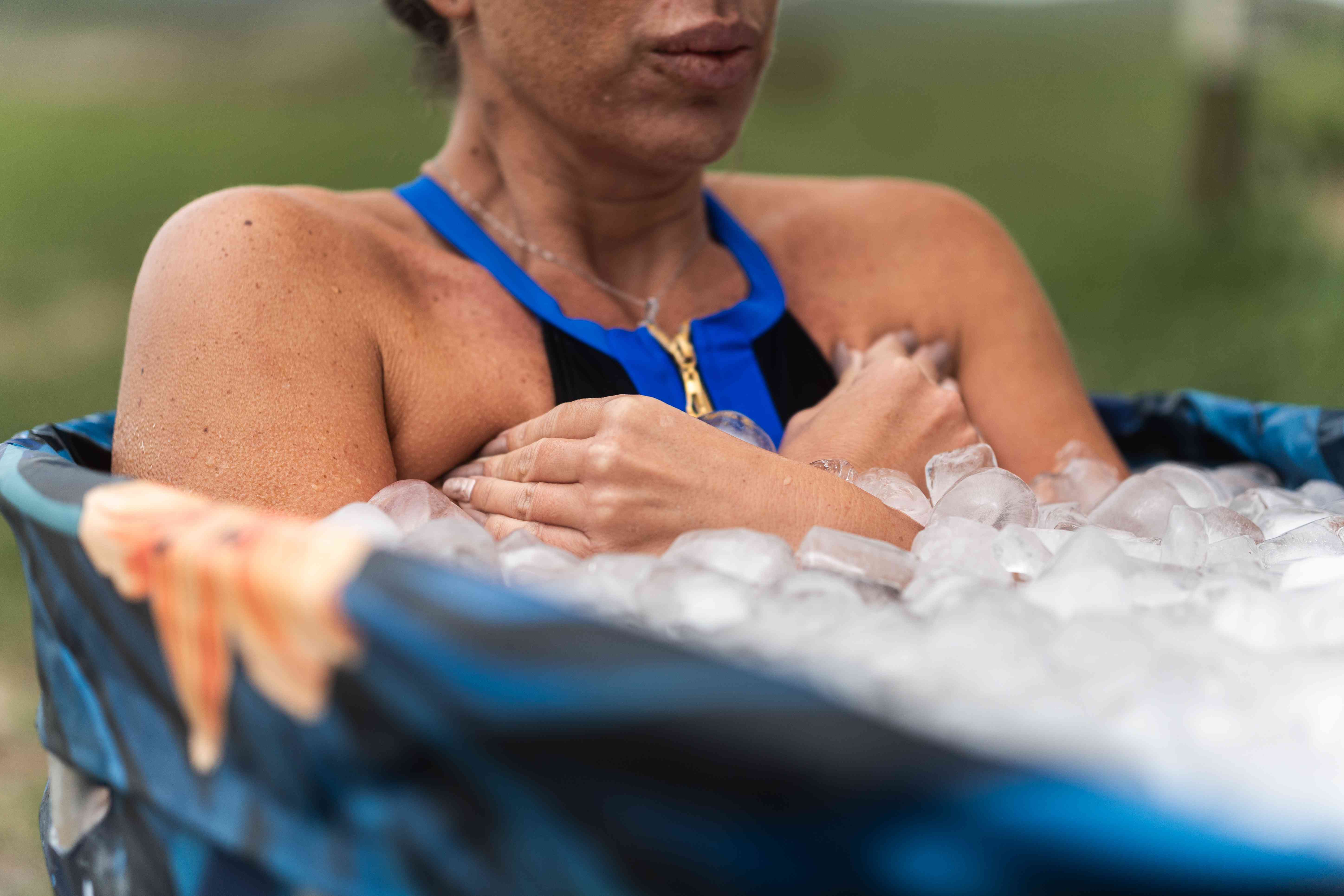 ¿Deberías atreverte? Lo que dice un nuevo estudio sobre los beneficios de la inmersión en agua helada