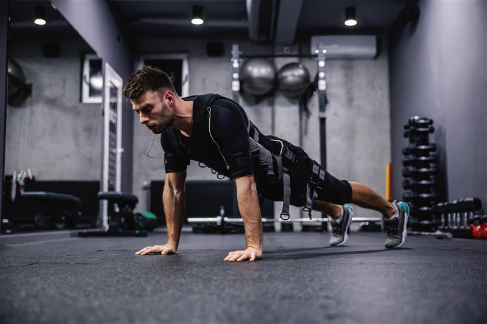 El actor de Spiderman Tom Holland y otros entusiastas del fitness están apostando por los entrenamientos EMS