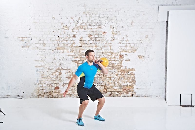 Estos son los mejores ejercicios con kettlebell para la pérdida de grasa