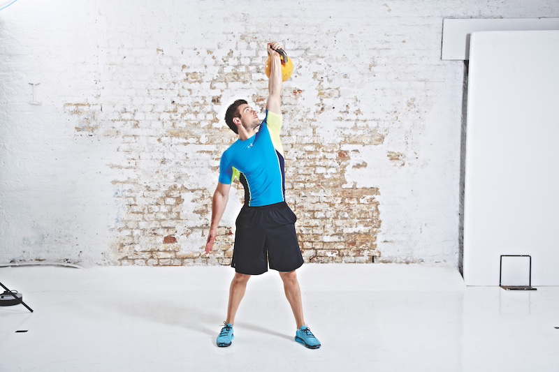 Estos son los mejores ejercicios con kettlebell para la pérdida de grasa