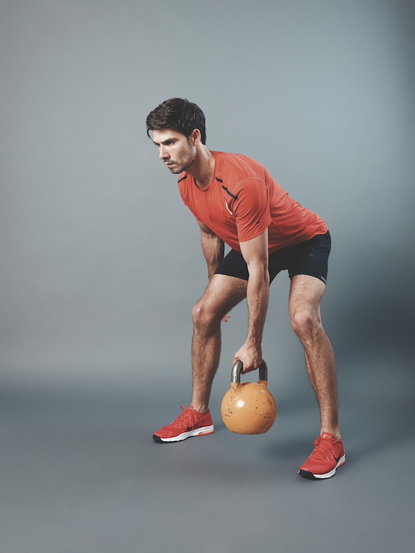 Prueba nuestro entrenamiento con kettlebell para principiantes