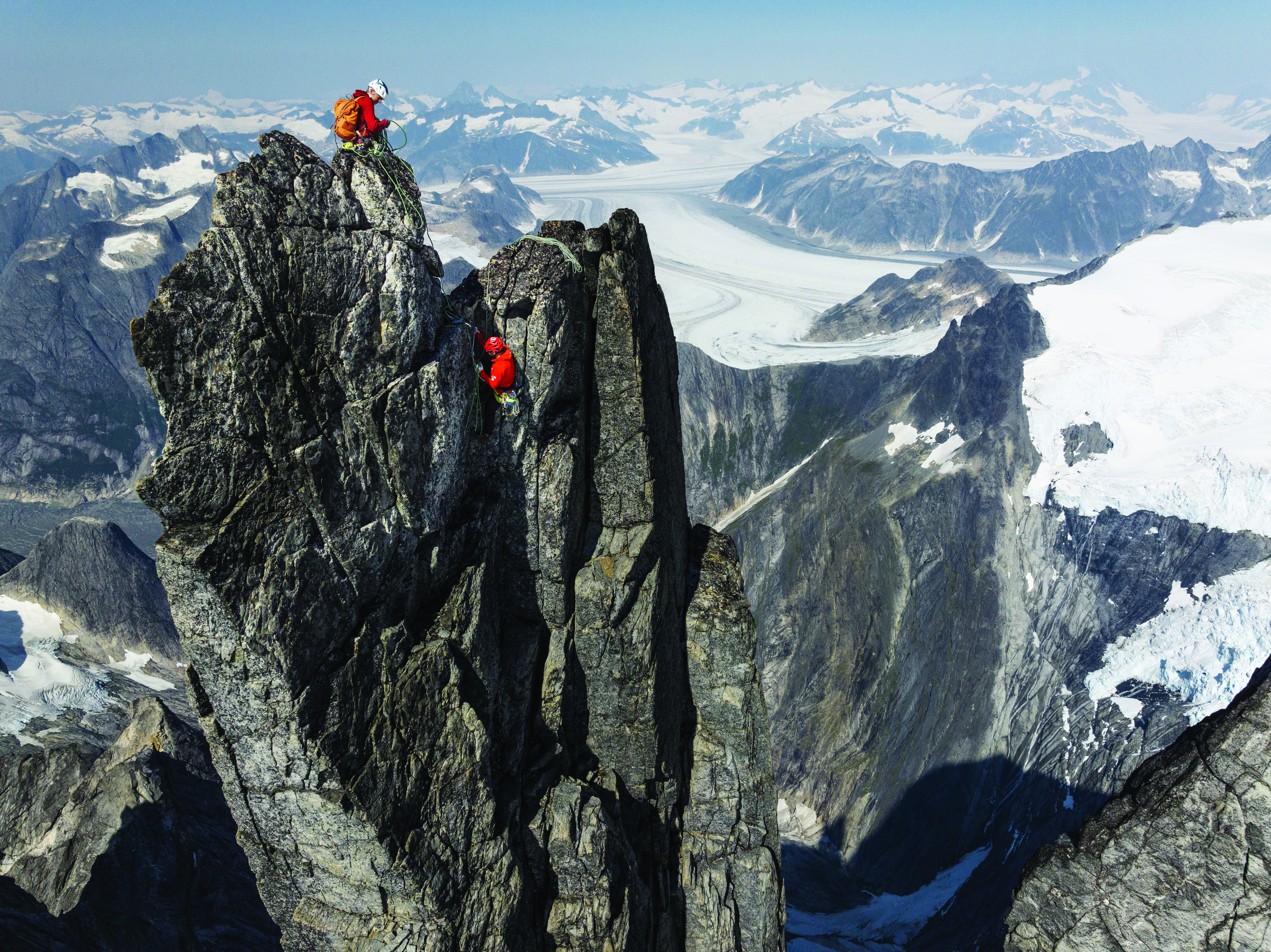 Alex Honnold habla sobre el envejecimiento, desafiando la muerte y el nuevo documental The Devil’s Climb