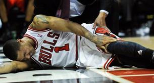 ¿La rodilla vuelve a dar problemas a Derrick Rose?