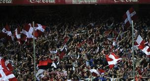 Los ultras del Sevilla ya acumulan 16 denuncias por cánticos violentos