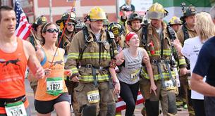 La enternecedora historia de la mujer con parálisis cerebral que acabó la maratón de Oklahoma