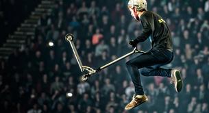 El increíble vídeo del primer front flip con un patinete de la historia