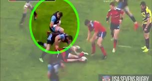 Un jugador de rugby se coloca un hombro dislocado en un partido y sigue jugando como si nada