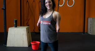 La mujer sin extremidades que arrasa en el crossfit